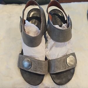 Taos Carousel 2 Wedge HEAL SANDAL